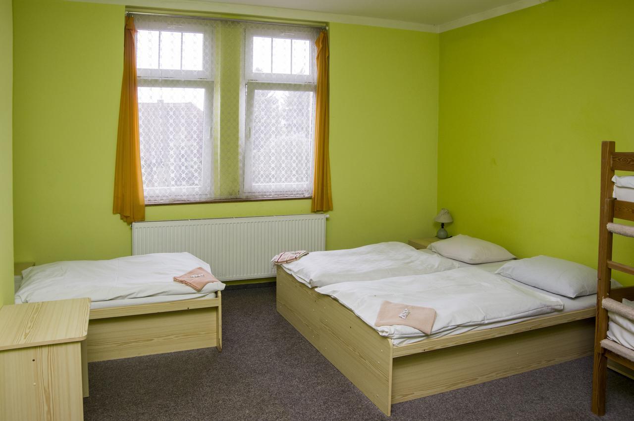 Hotel Modra Hvezda Sadska Luaran gambar
