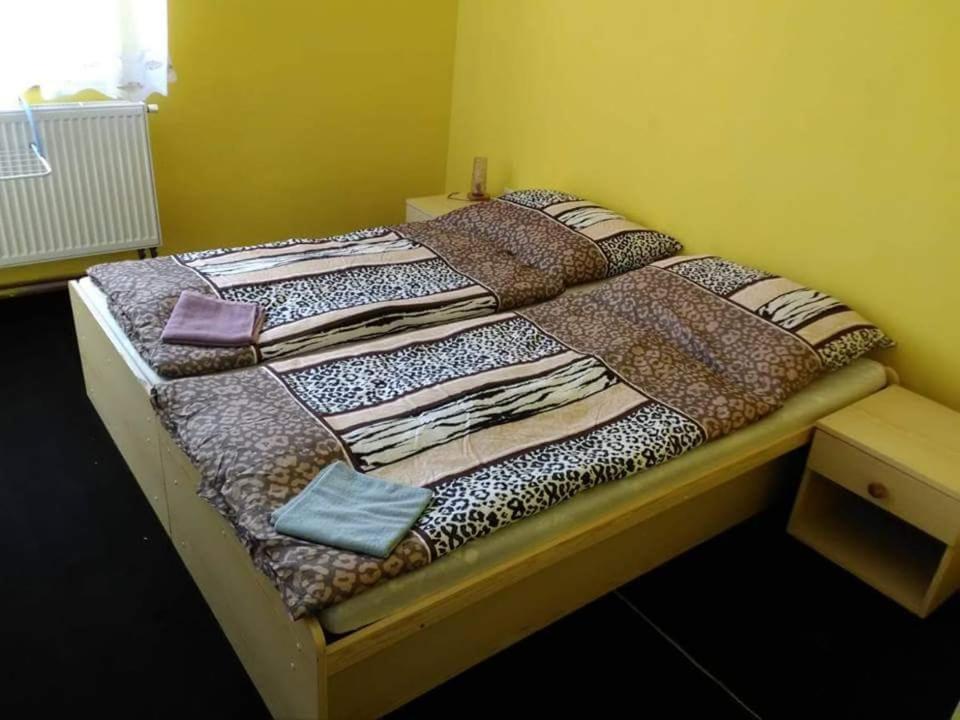 Hotel Modra Hvezda Sadska Luaran gambar