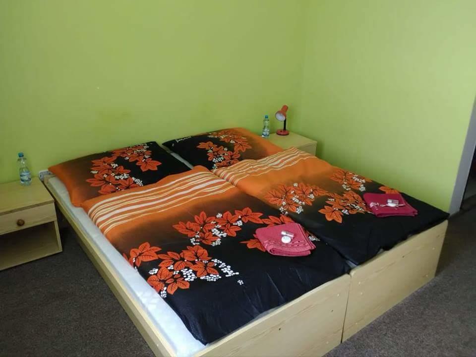 Hotel Modra Hvezda Sadska Luaran gambar