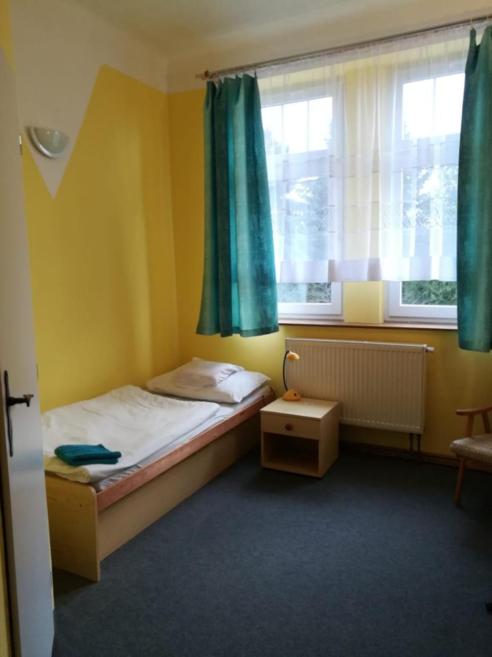 Hotel Modra Hvezda Sadska Luaran gambar